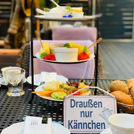 Pensionat Zum Weissen Haus Schwerin (Mecklenburg-Vorpommern)