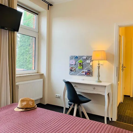 Zum Weissen Haus Шверин